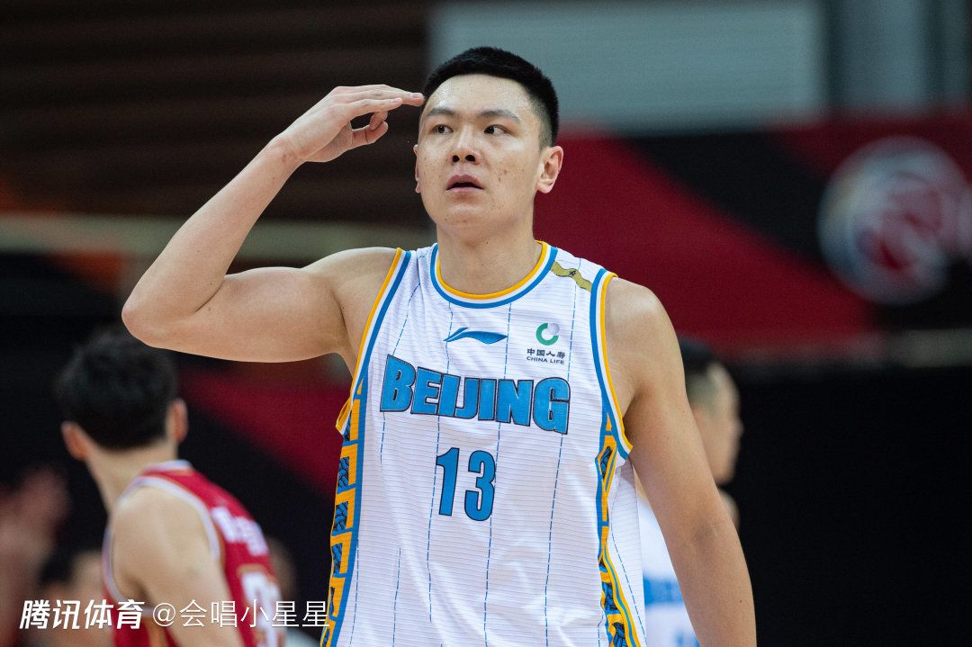 至于他为什么不想去，其实他心里对董若琳，是有些排斥的。